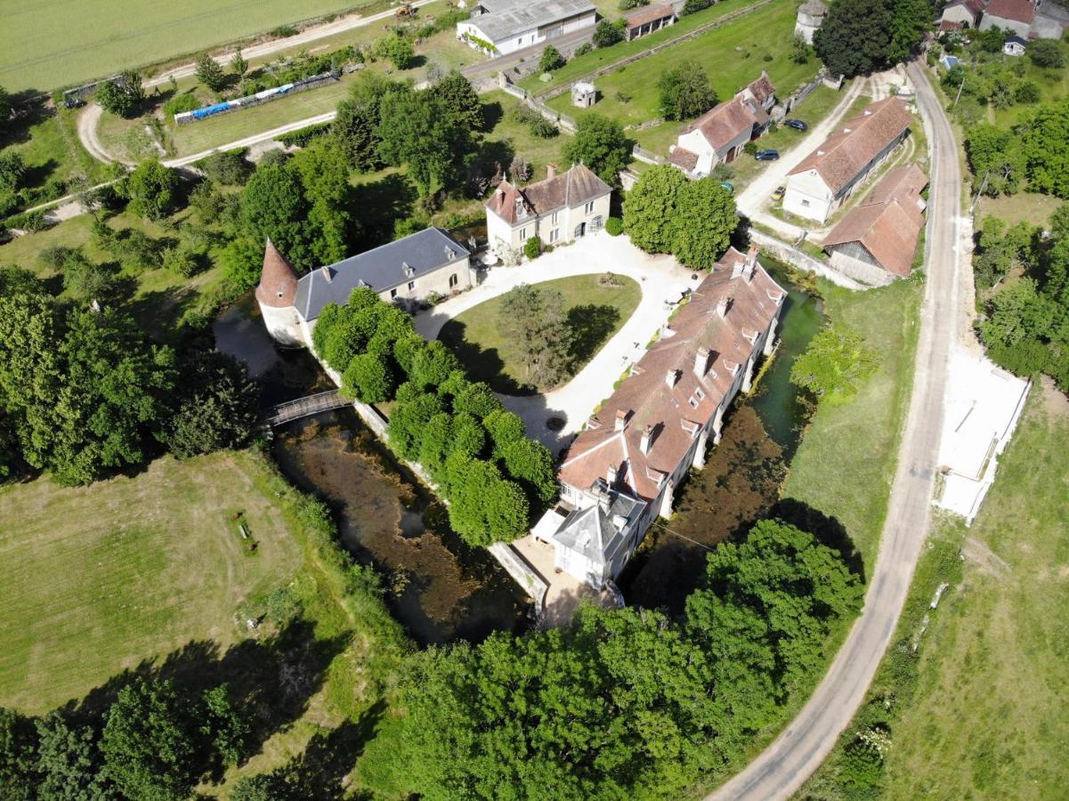 Chateau De Mauvilly Buitenkant foto